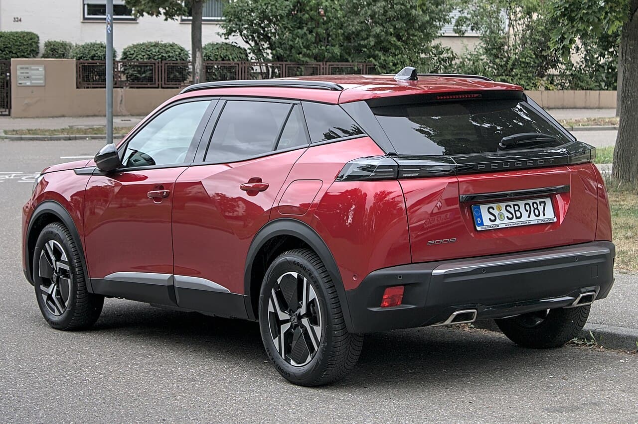 Peugeot 2008 — Antalya aylık kiralama