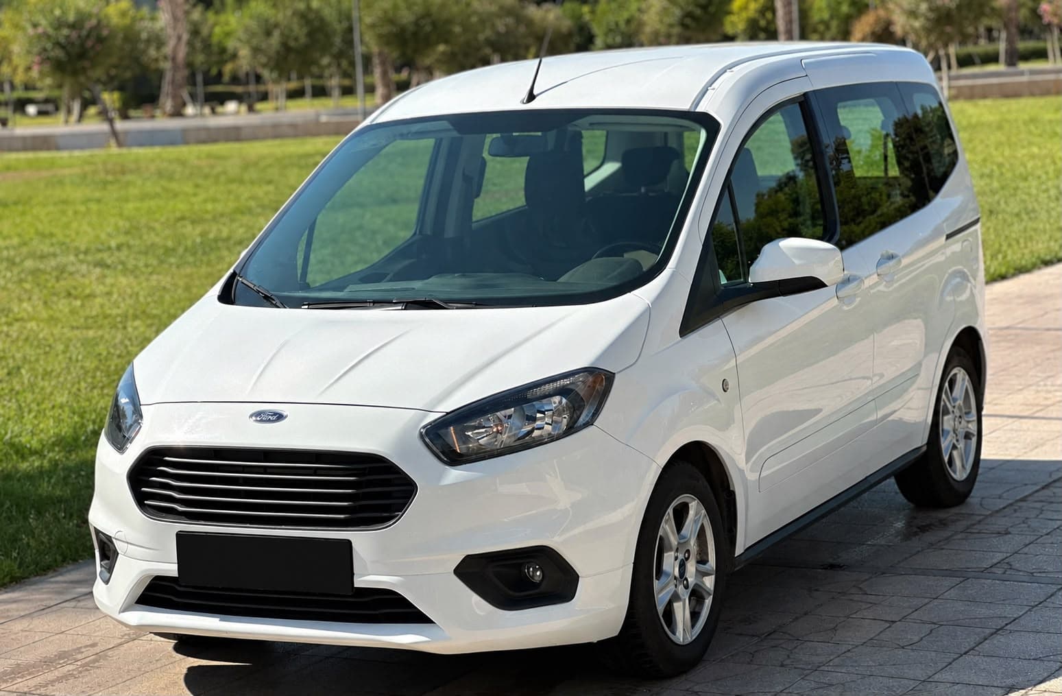 Ford — Mietwagen Antalya, monatlich
